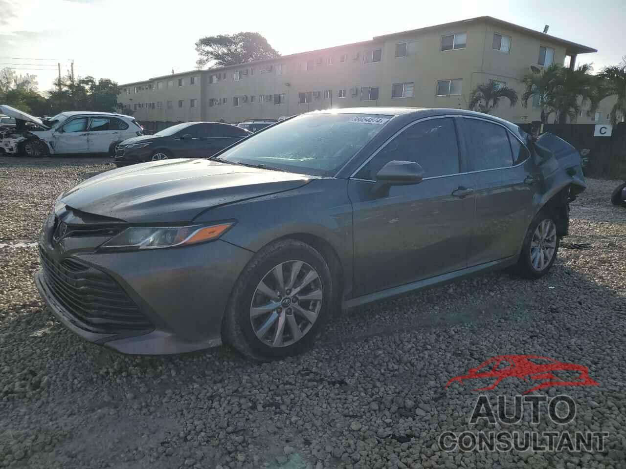 TOYOTA CAMRY 2018 - 4T1B11HK7JU112009