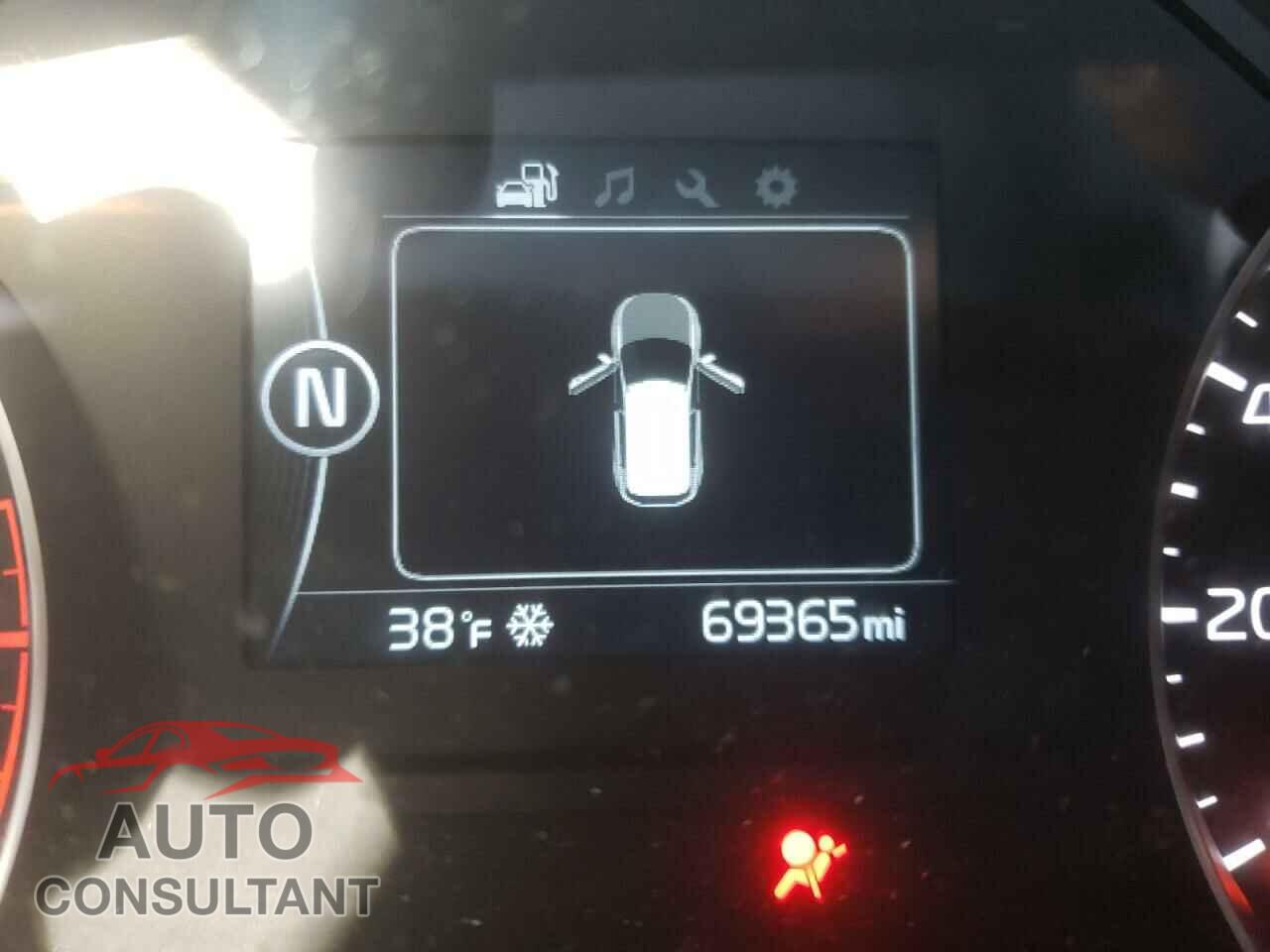 KIA SPORTAGE 2017 - KNDPMCAC0H7103077