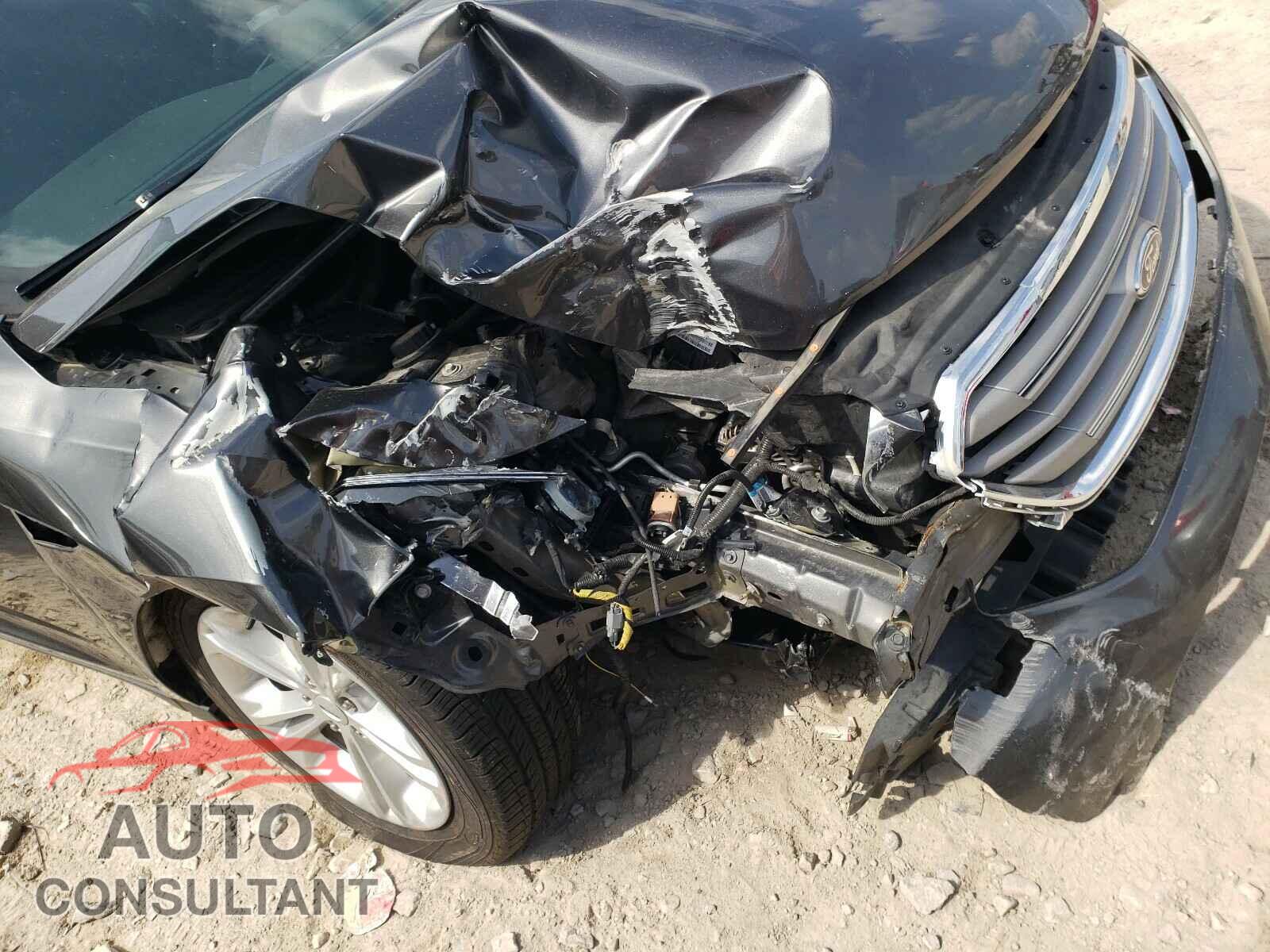 FORD TAURUS 2017 - 1FAHP2E87HG118273