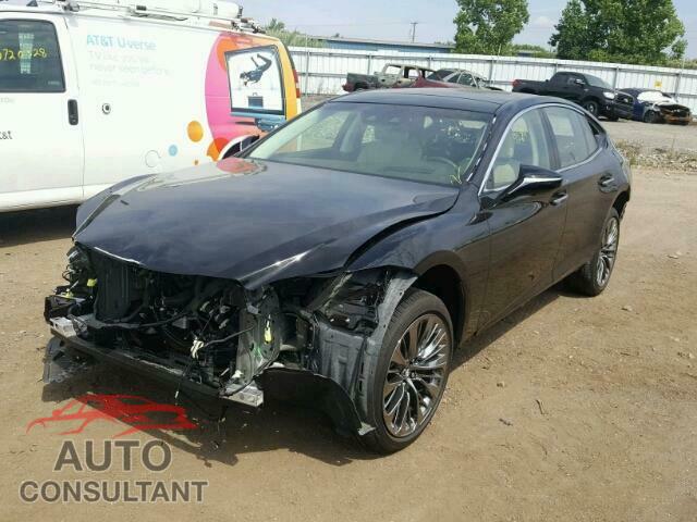 LEXUS LS 500 2018 - JTHC5LFF3J5001593