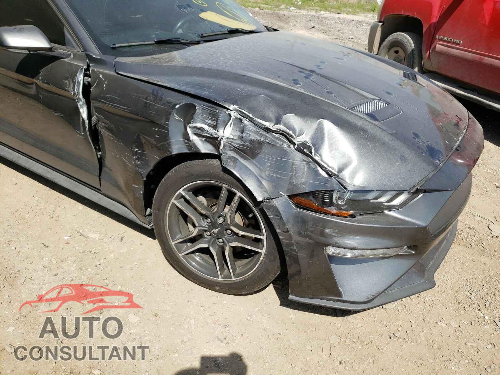 FORD MUSTANG 2018 - 1FA6P8TH5J5126614