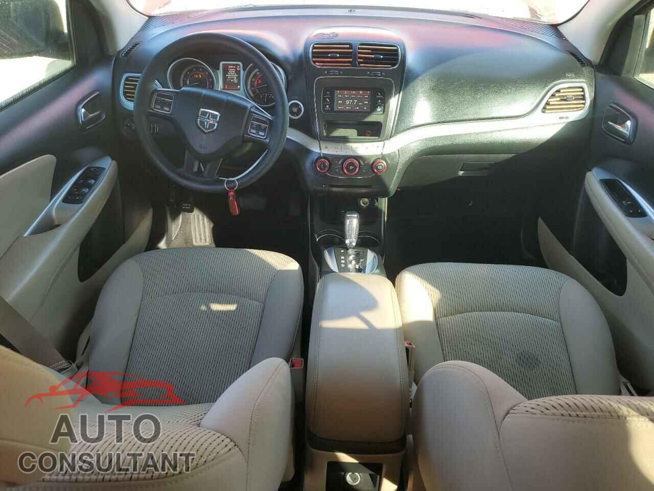 DODGE JOURNEY 2017 - 3C4PDCBB5HT675828