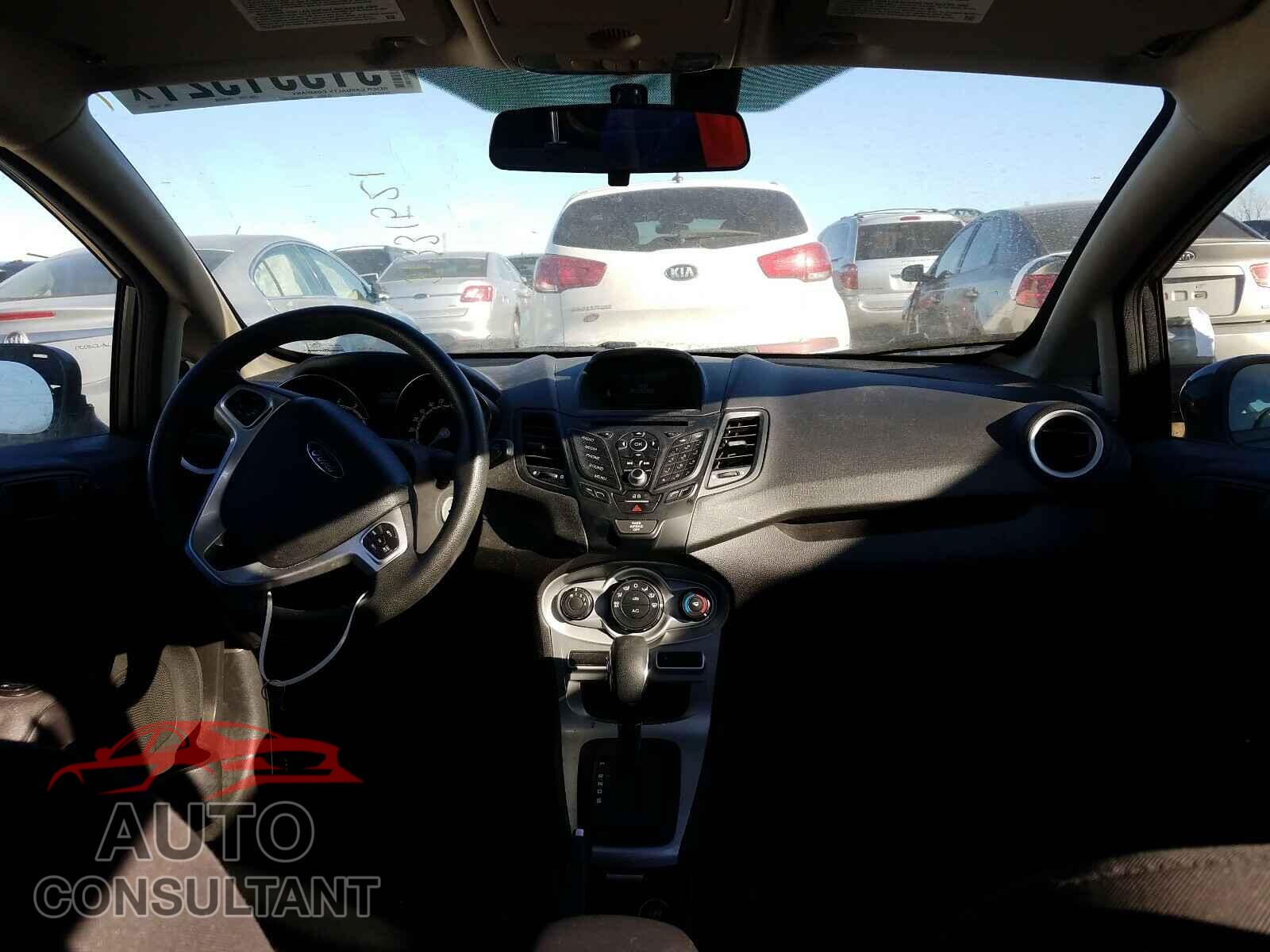 FORD FIESTA 2017 - 3FADP4EJ8HM169560