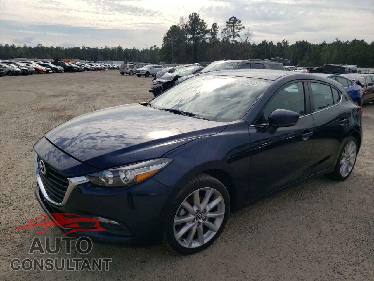 MAZDA 3 2017 - 3MZBN1L79HM142393