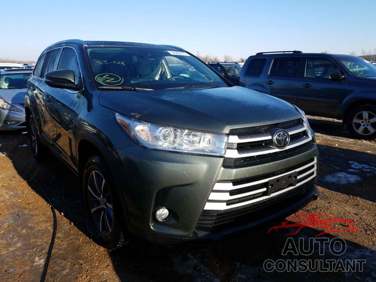 TOYOTA HIGHLANDER 2019 - 5TDJZRFH9KS997284
