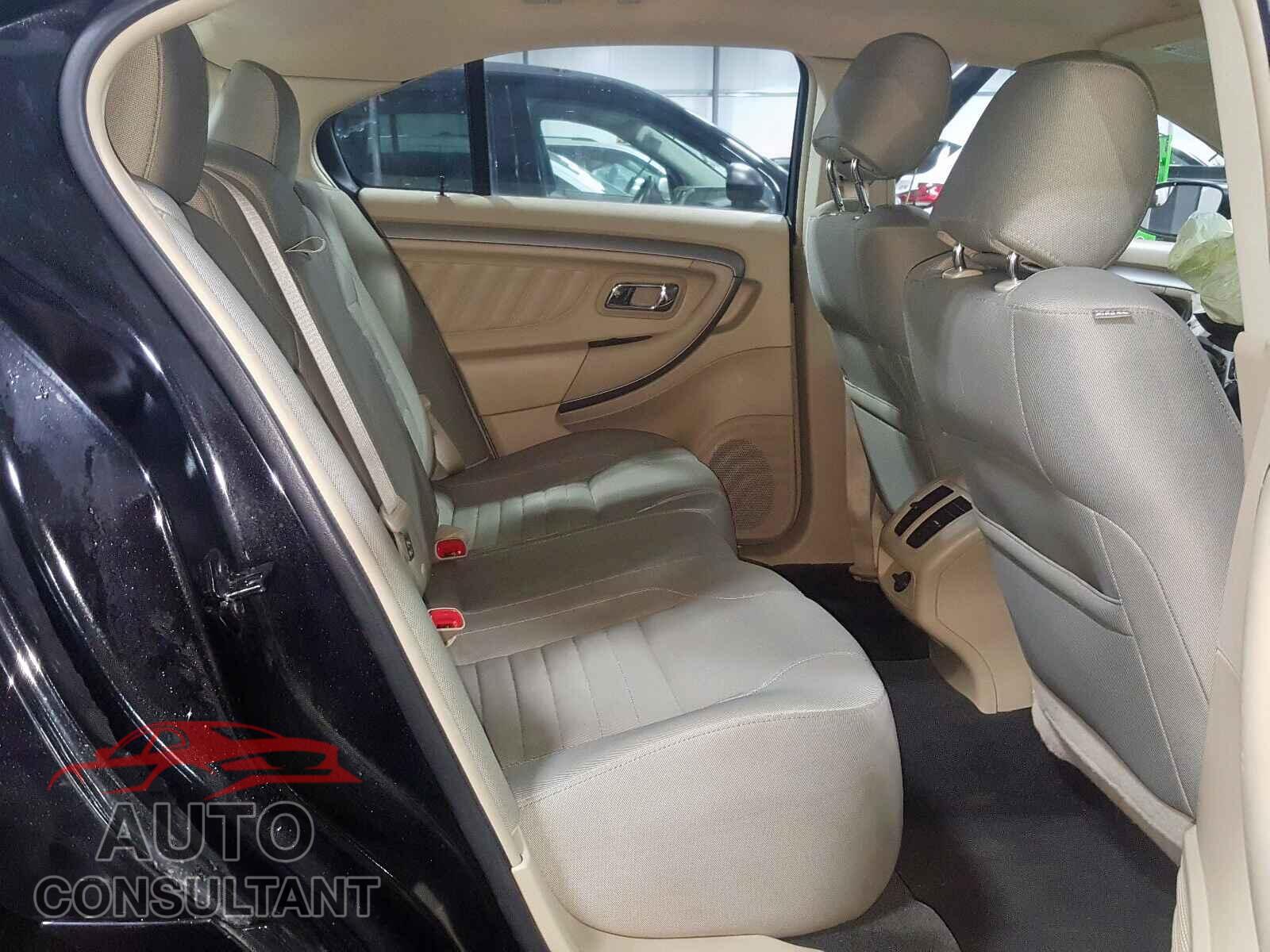 FORD TAURUS 2015 - SADCK2FX7JA257809
