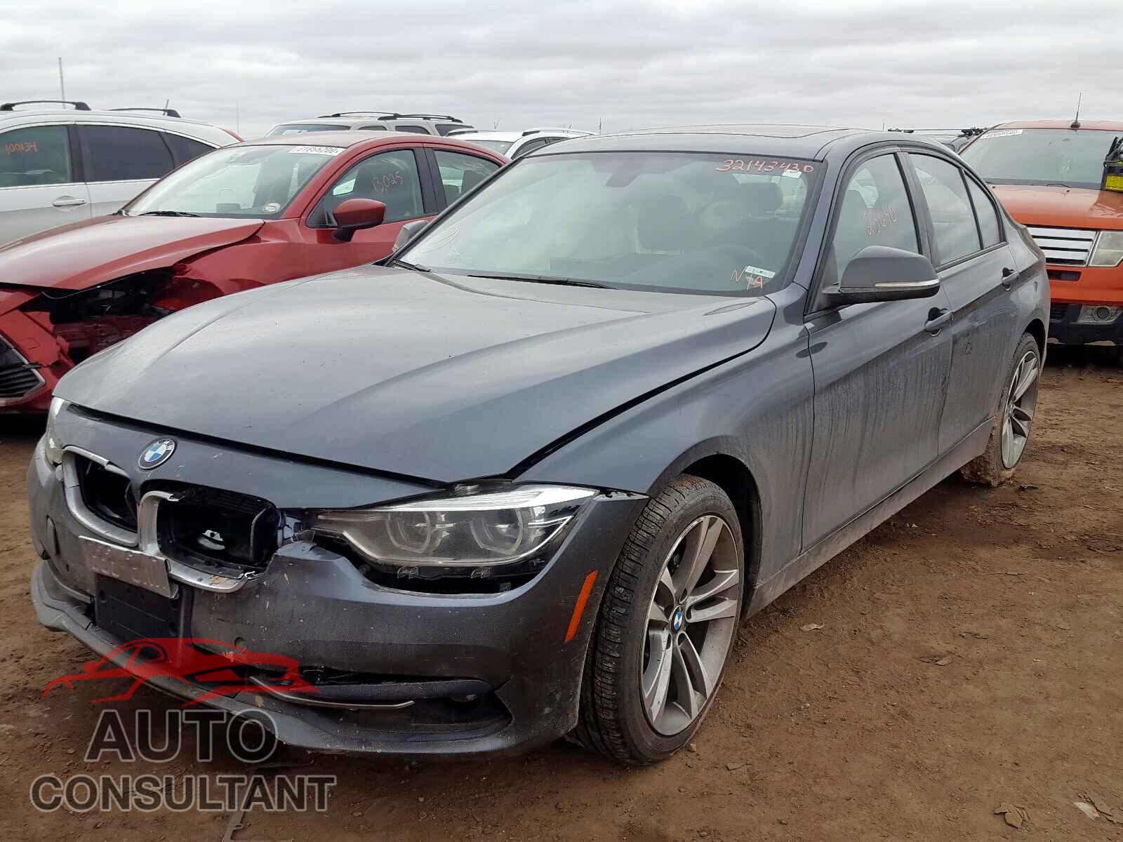 BMW 3 SERIES 2016 - WBA8E3G54GNU02881