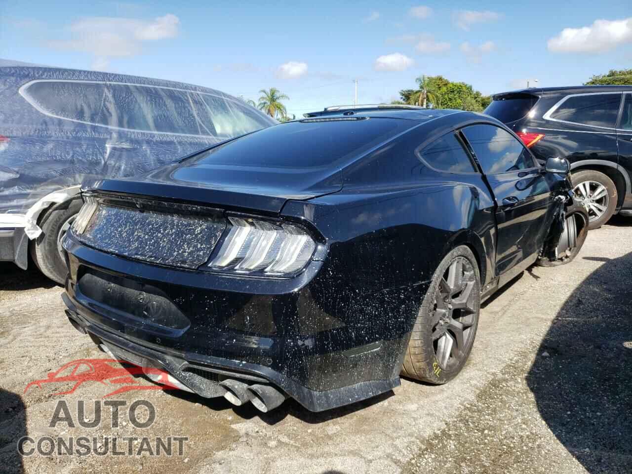 FORD MUSTANG 2018 - 1FA6P8CF6J5116575