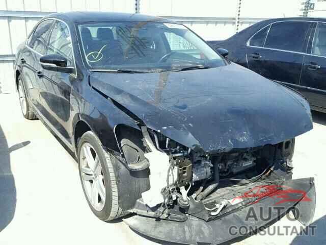 VOLKSWAGEN PASSAT 2015 - 1VWBS7A37FC072290