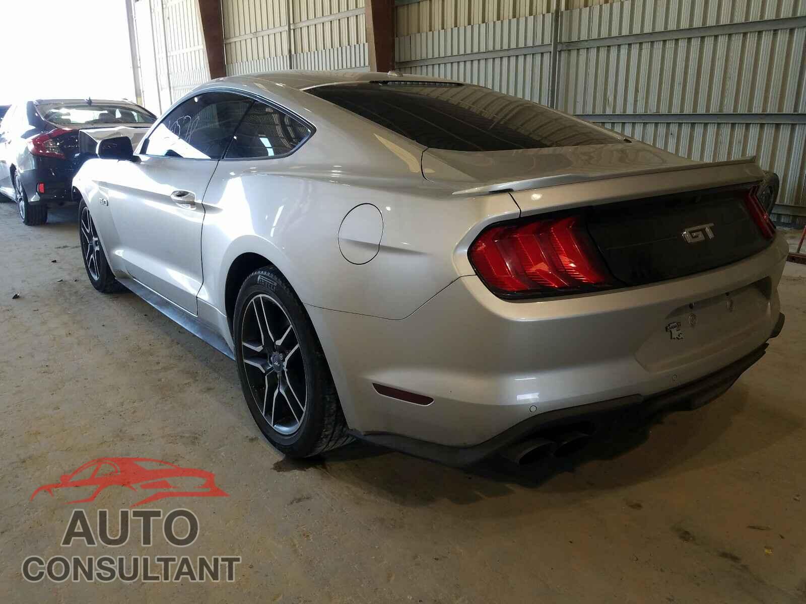 FORD MUSTANG 2019 - 1FA6P8CF4K5199926
