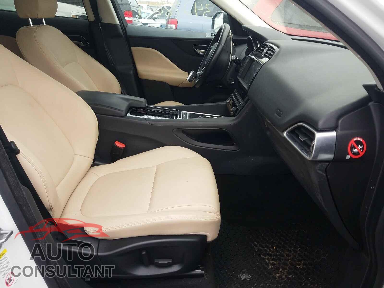 JAGUAR F-PACE 2018 - SADCJ2FXXJA264935