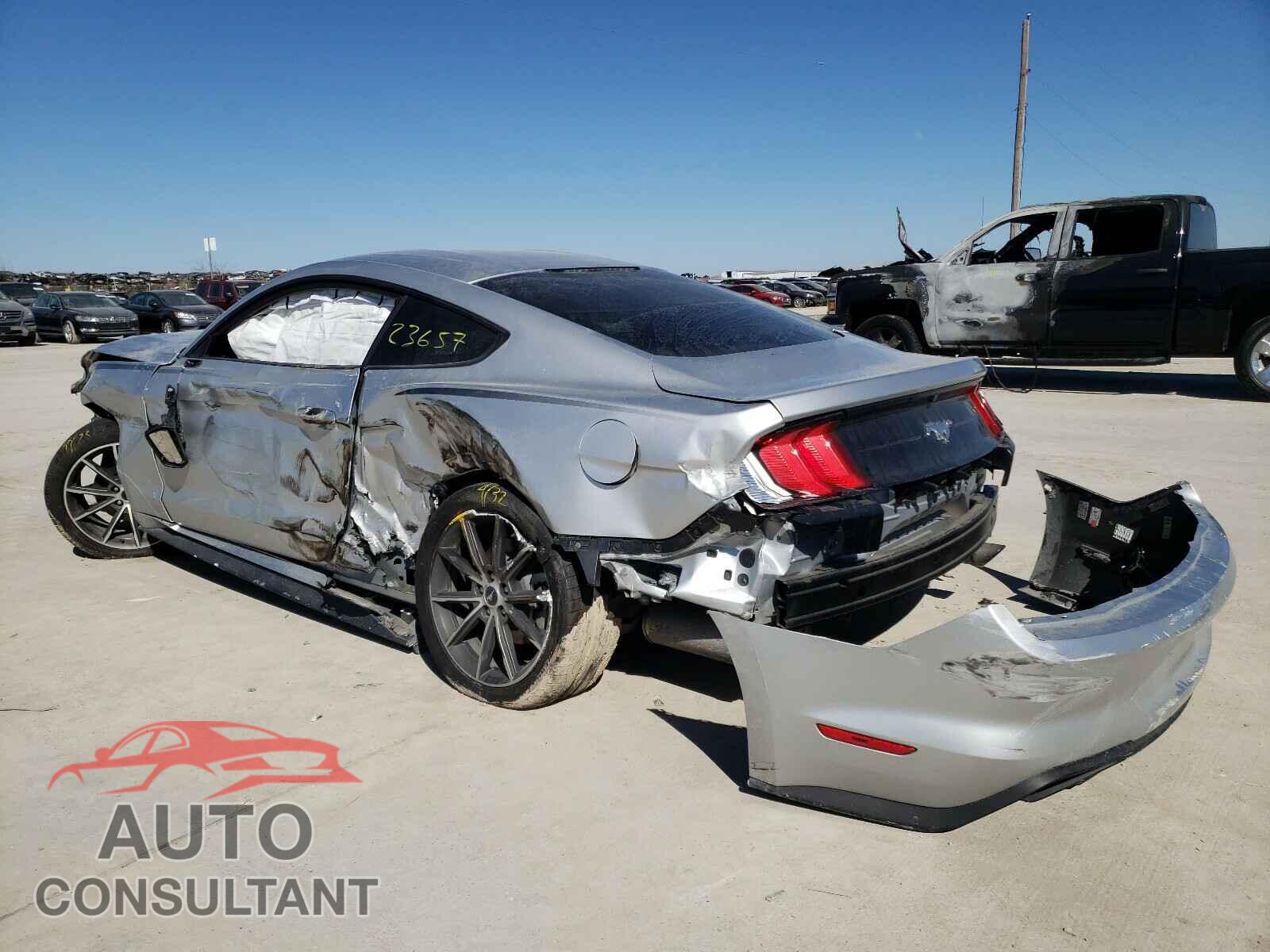 FORD MUSTANG 2018 - 1FA6P8TH8J5144623