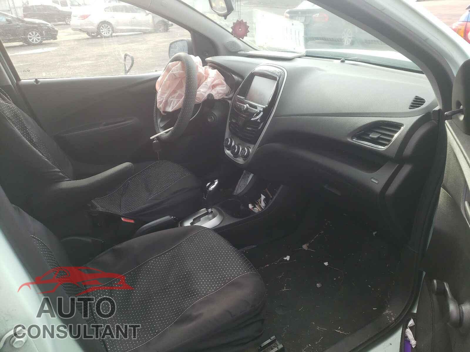 CHEVROLET SPARK 2018 - KL8CB6SA8JC447538