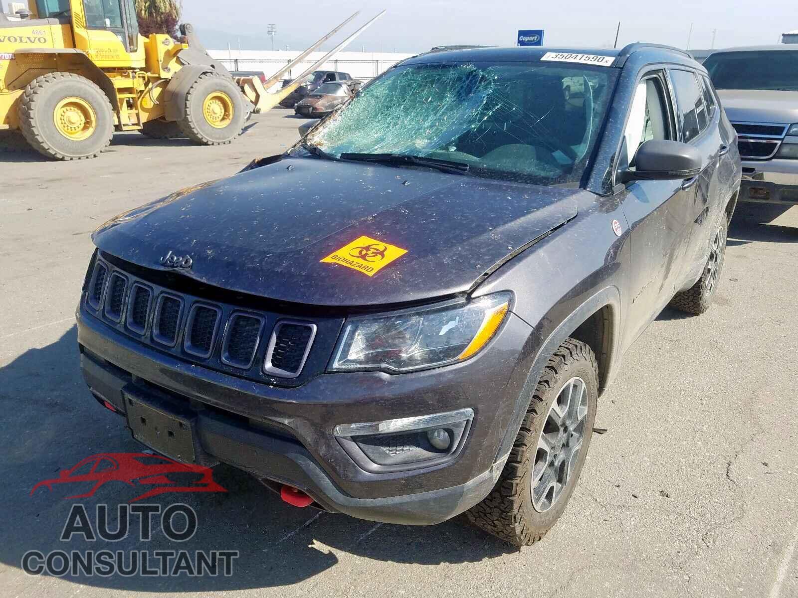 JEEP COMPASS 2018 - 3C4NJDDB1JT483184