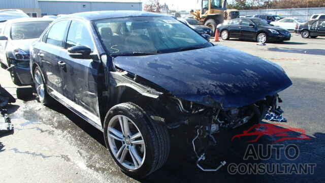VOLKSWAGEN PASSAT 2015 - 1VWBT7A38FC008479