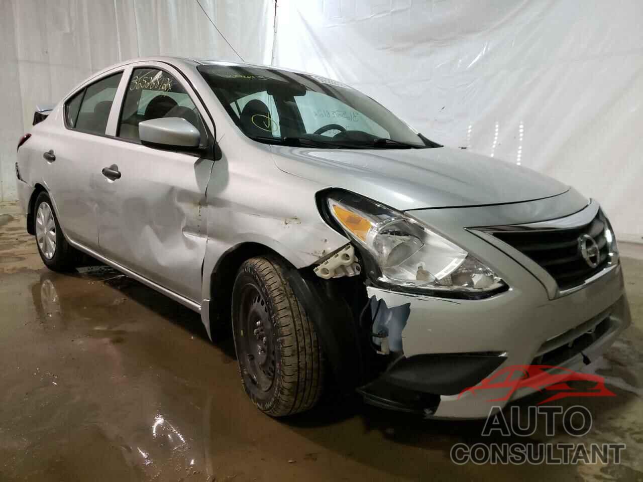 NISSAN VERSA 2017 - 3N1CN7AP8HL817446
