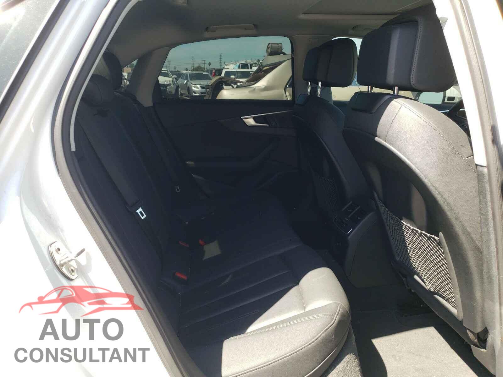 AUDI A4 2019 - WAUGMAF45KN017625