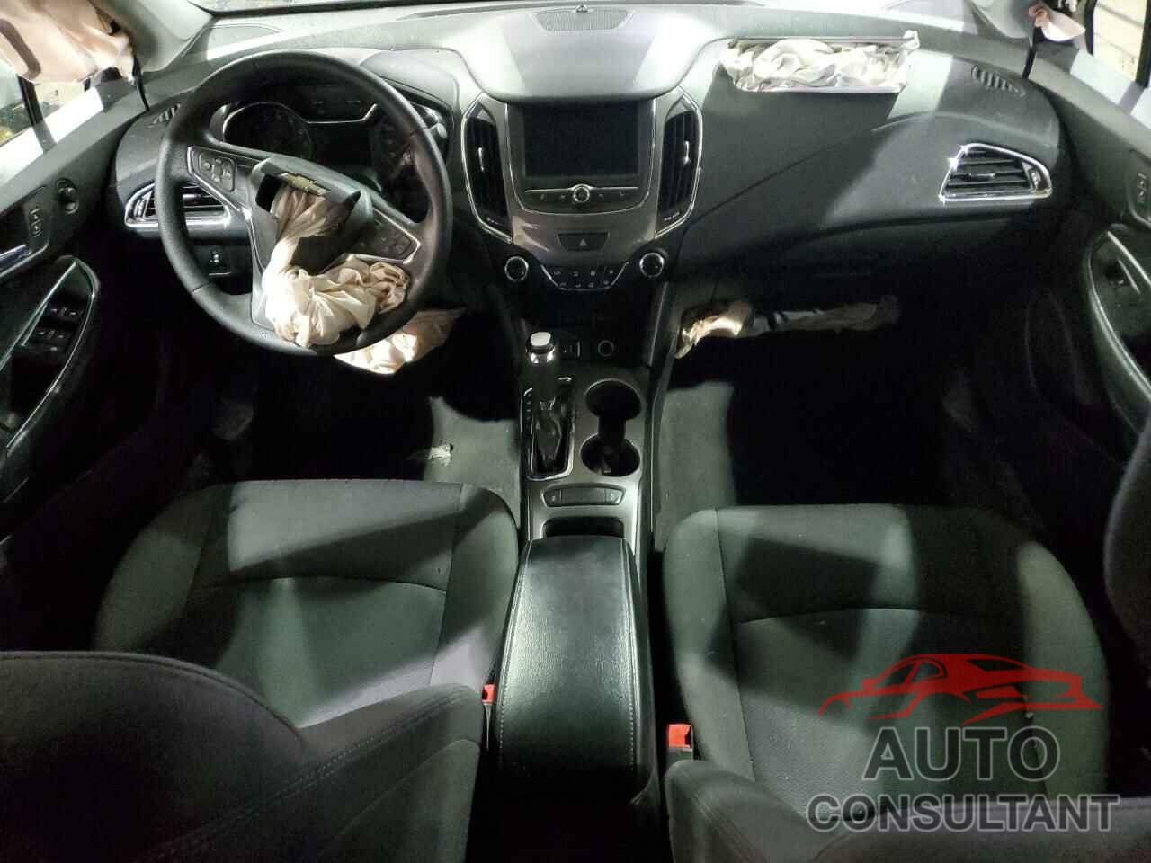 CHEVROLET CRUZE 2019 - 1G1BE5SM5K7117339