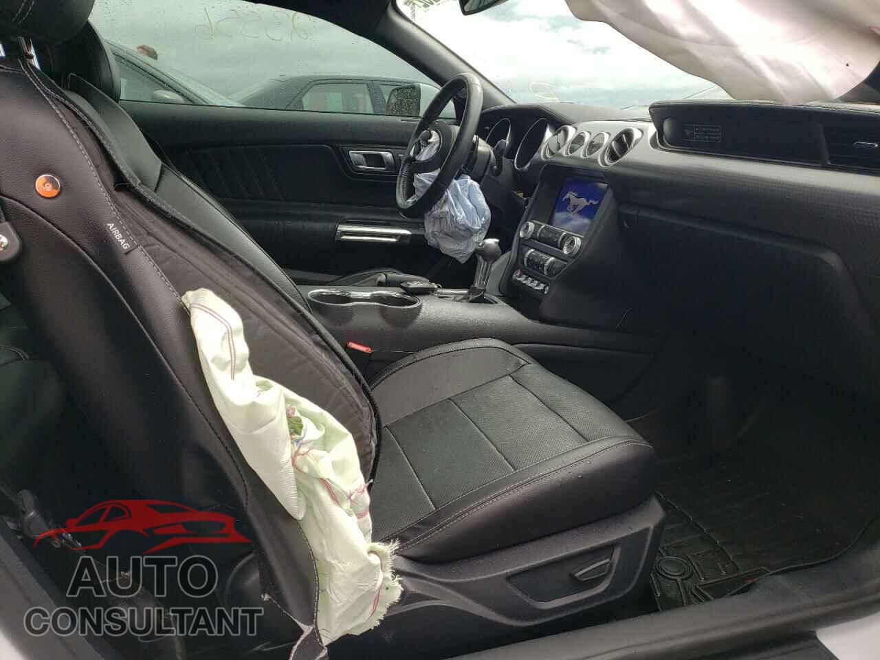 FORD MUSTANG 2020 - 1FA6P8CF9L5117738
