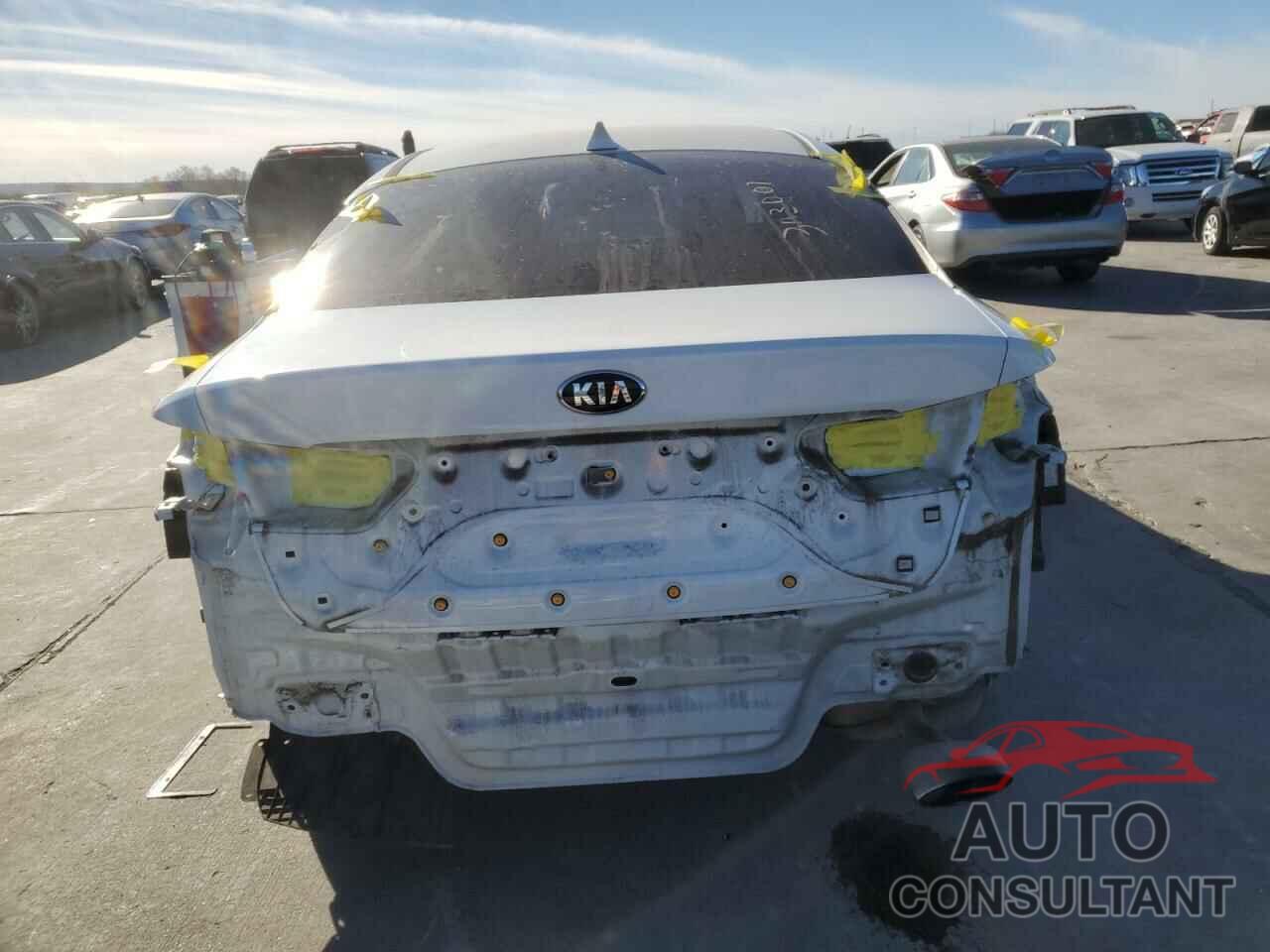 KIA OPTIMA 2018 - 5XXGT4L33JG207887