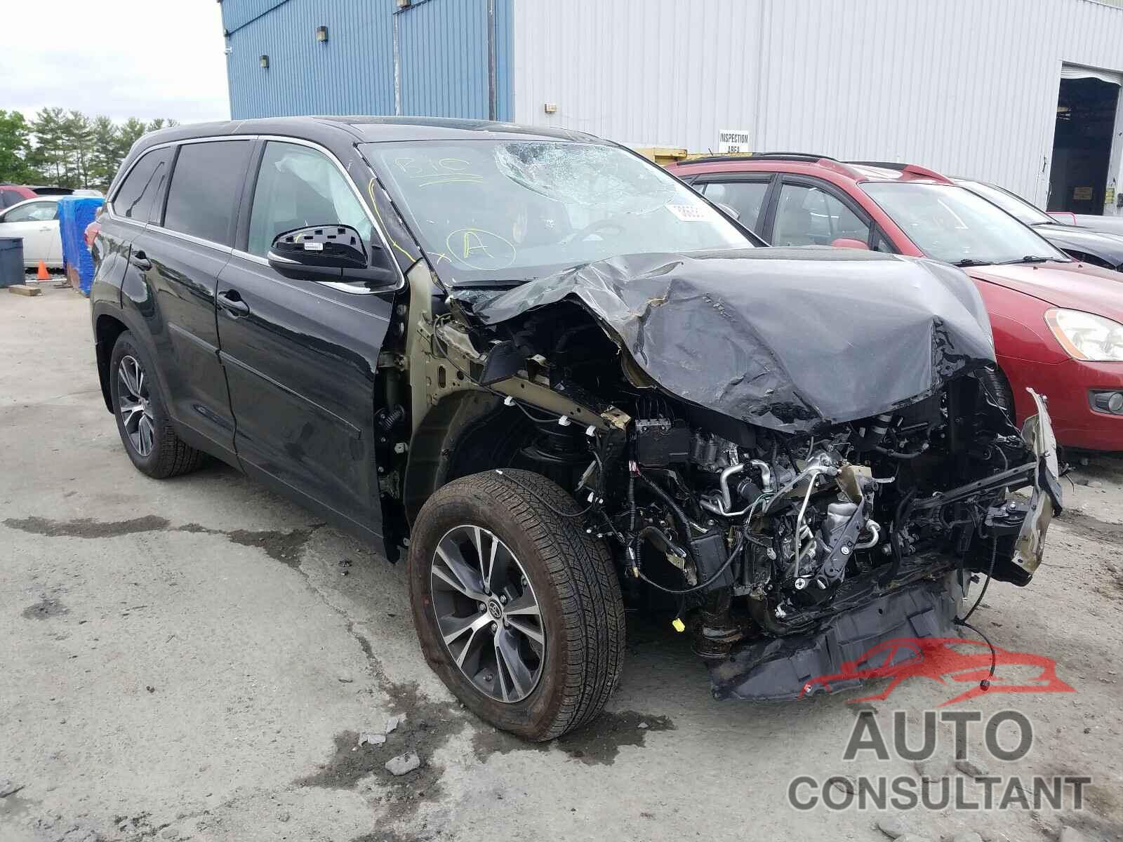 TOYOTA HIGHLANDER 2019 - 5TDBZRFH3KS746667