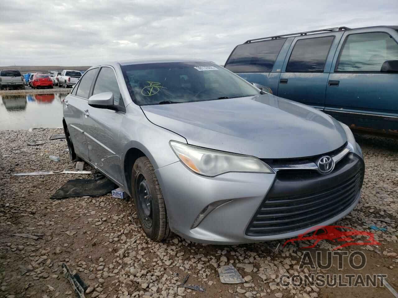 TOYOTA CAMRY 2016 - 4T4BF1FKXGR581503