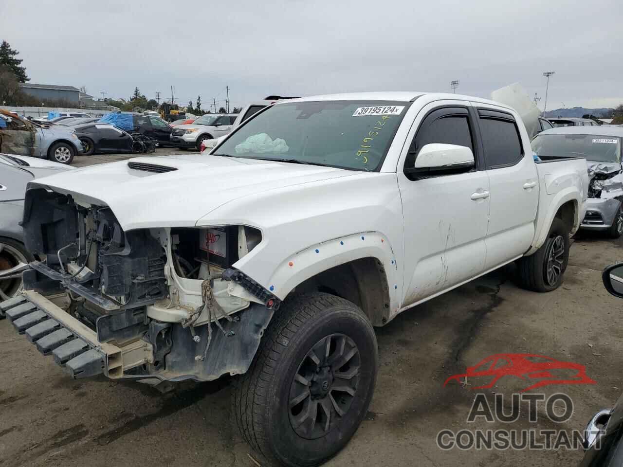 TOYOTA TACOMA 2018 - 3TMCZ5AN2JM170658