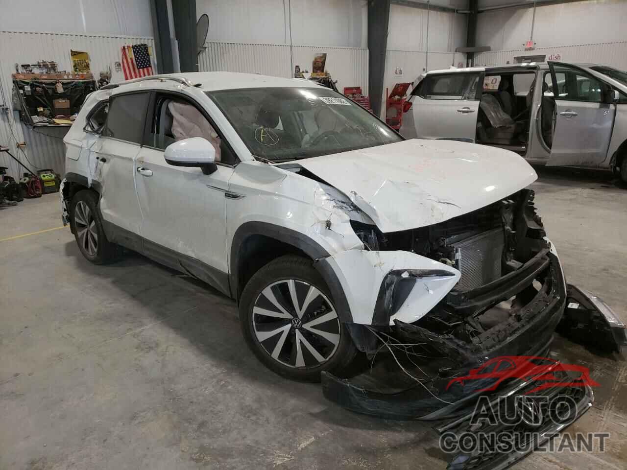 VOLKSWAGEN TAOS SE 2022 - 3VVWX7B21NM043507