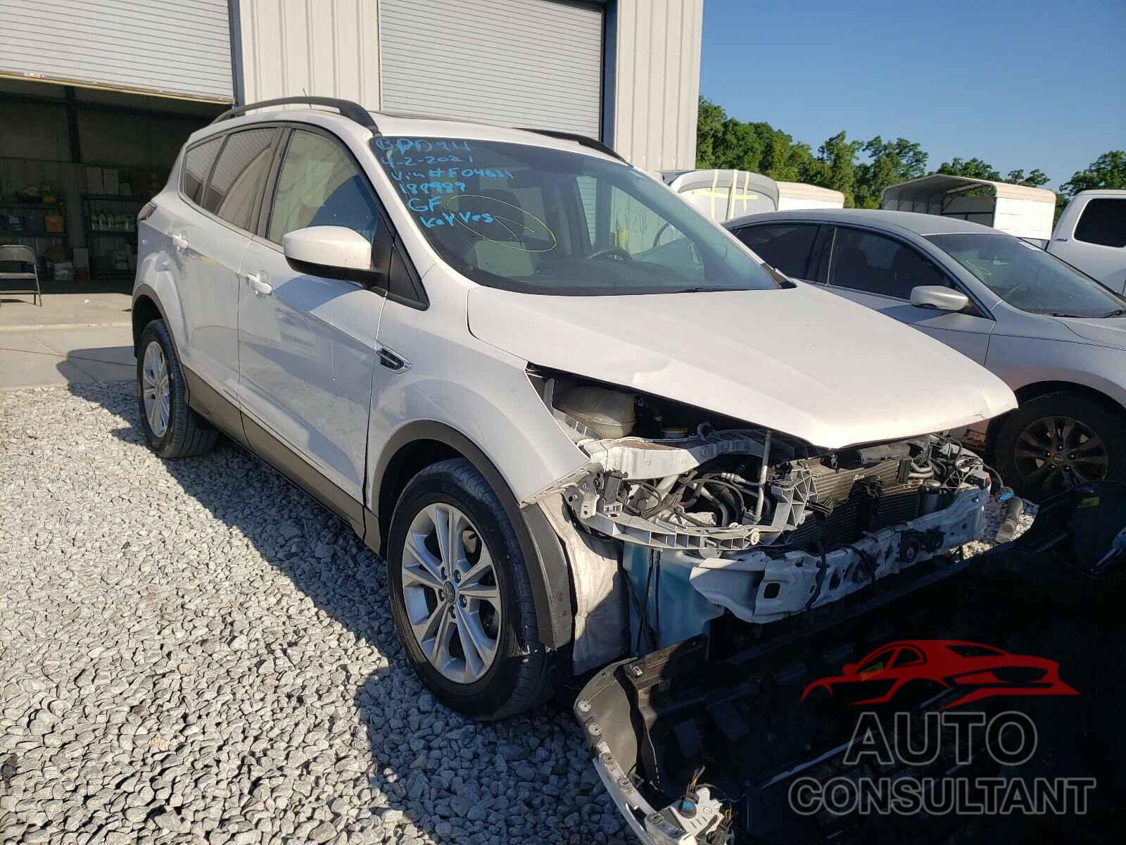 FORD ESCAPE 2017 - 1FMCU0GD8HUF04631