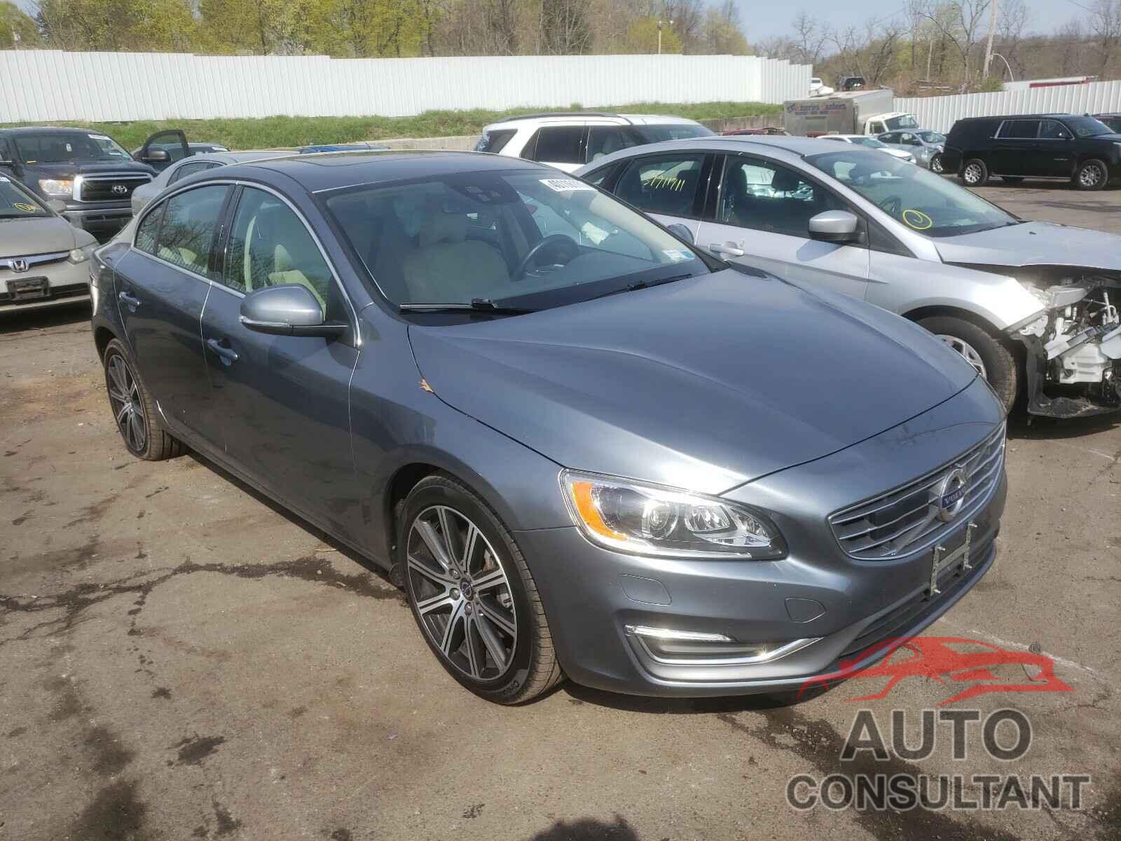 VOLVO S60 2017 - LYV402TM1HB150810