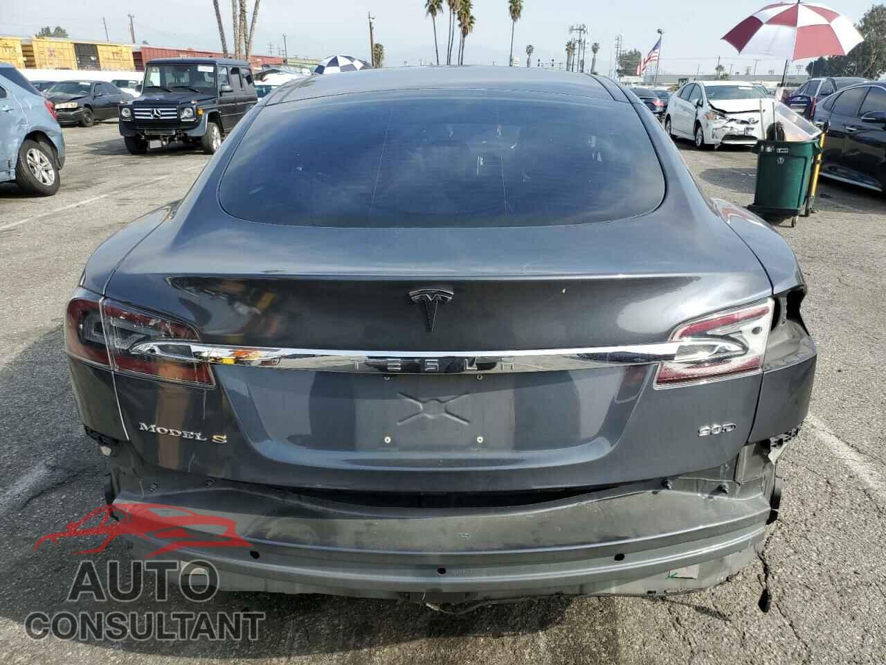 TESLA MODEL S 2016 - 5YJSA1E22GF142917