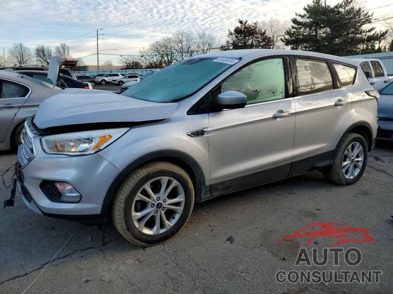 FORD ESCAPE 2017 - 1FMCU0GD9HUE03405