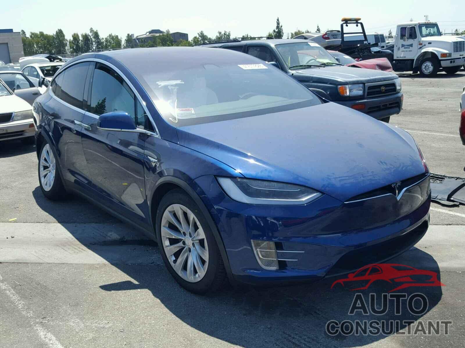 TESLA MODEL X 2017 - 5YJXCBE24HF076992