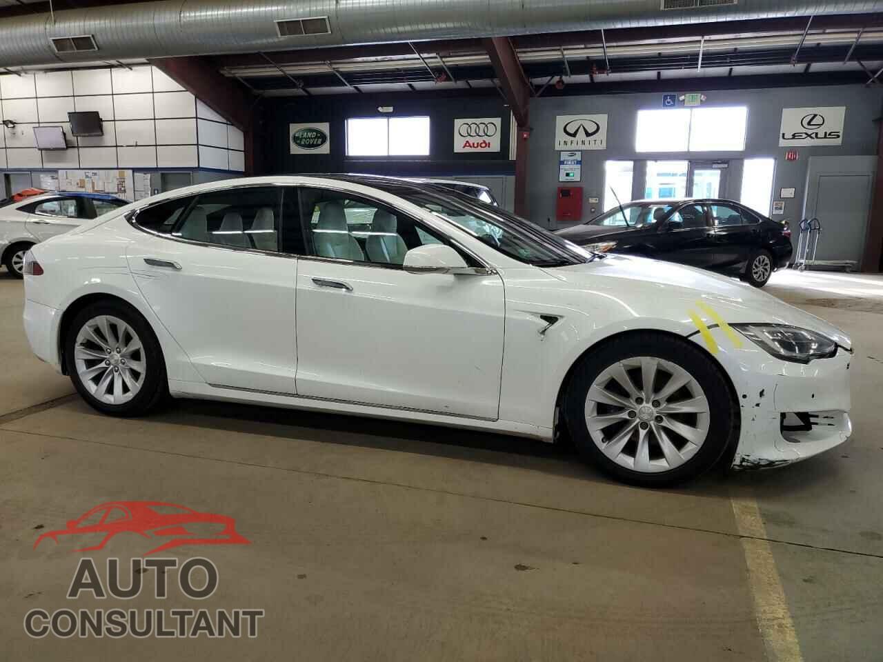 TESLA MODEL S 2017 - 5YJSA1E26HF200996