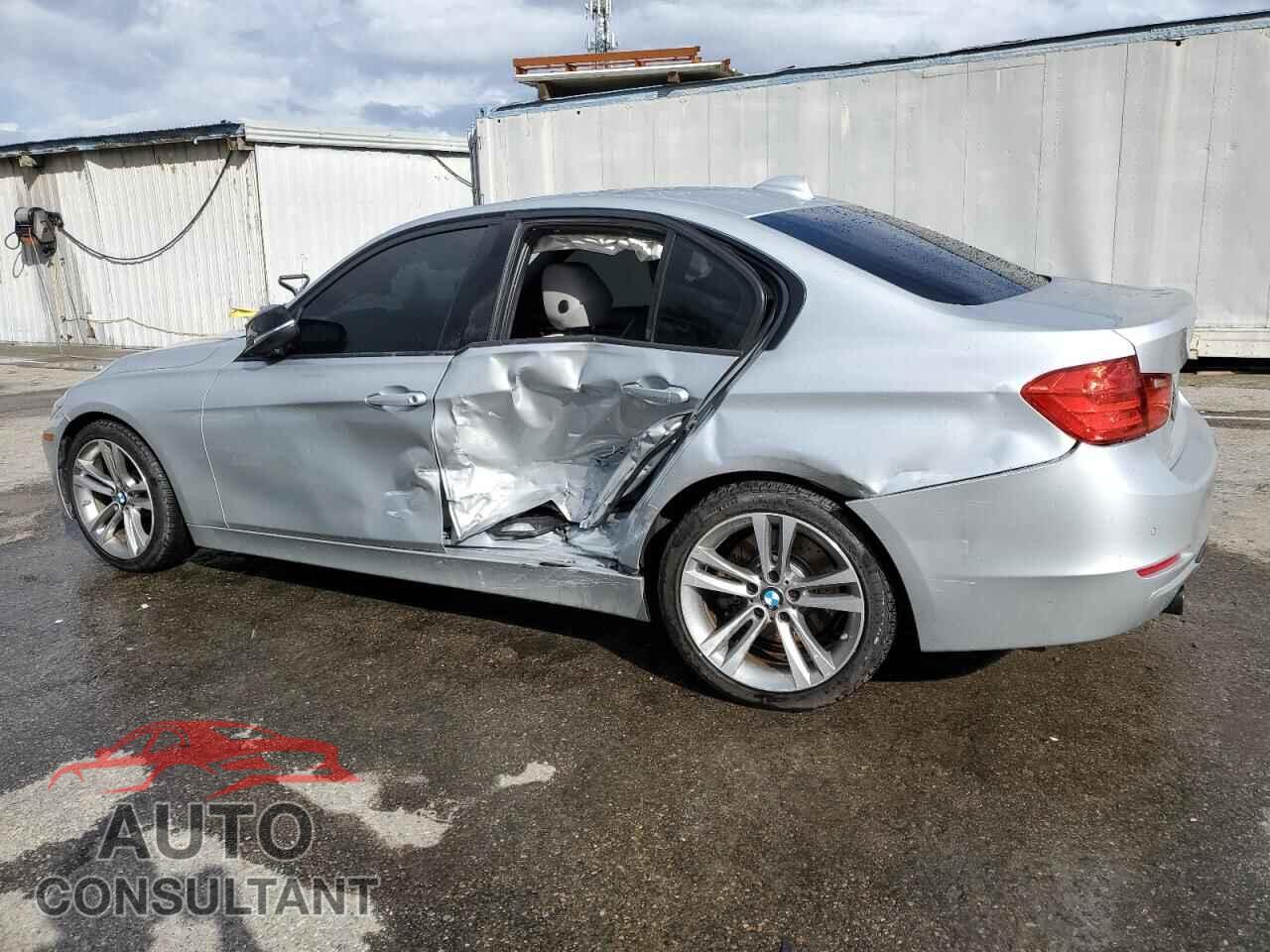 BMW 3 SERIES 2013 - WBA3A9C55DF476587