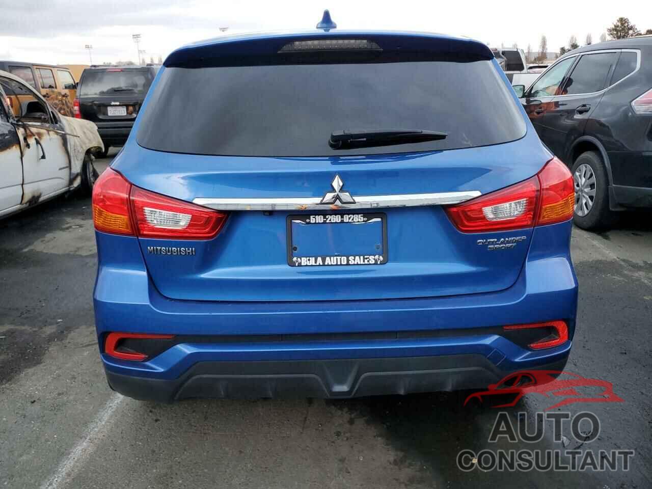 MITSUBISHI OUTLANDER 2018 - JA4AR3AU1JU025040