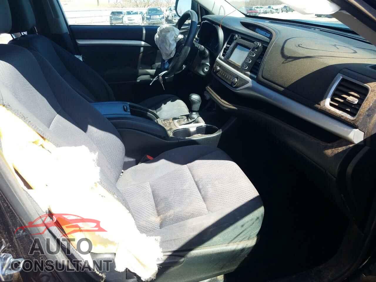 TOYOTA HIGHLANDER 2017 - 5TDZZRFH2HS221090