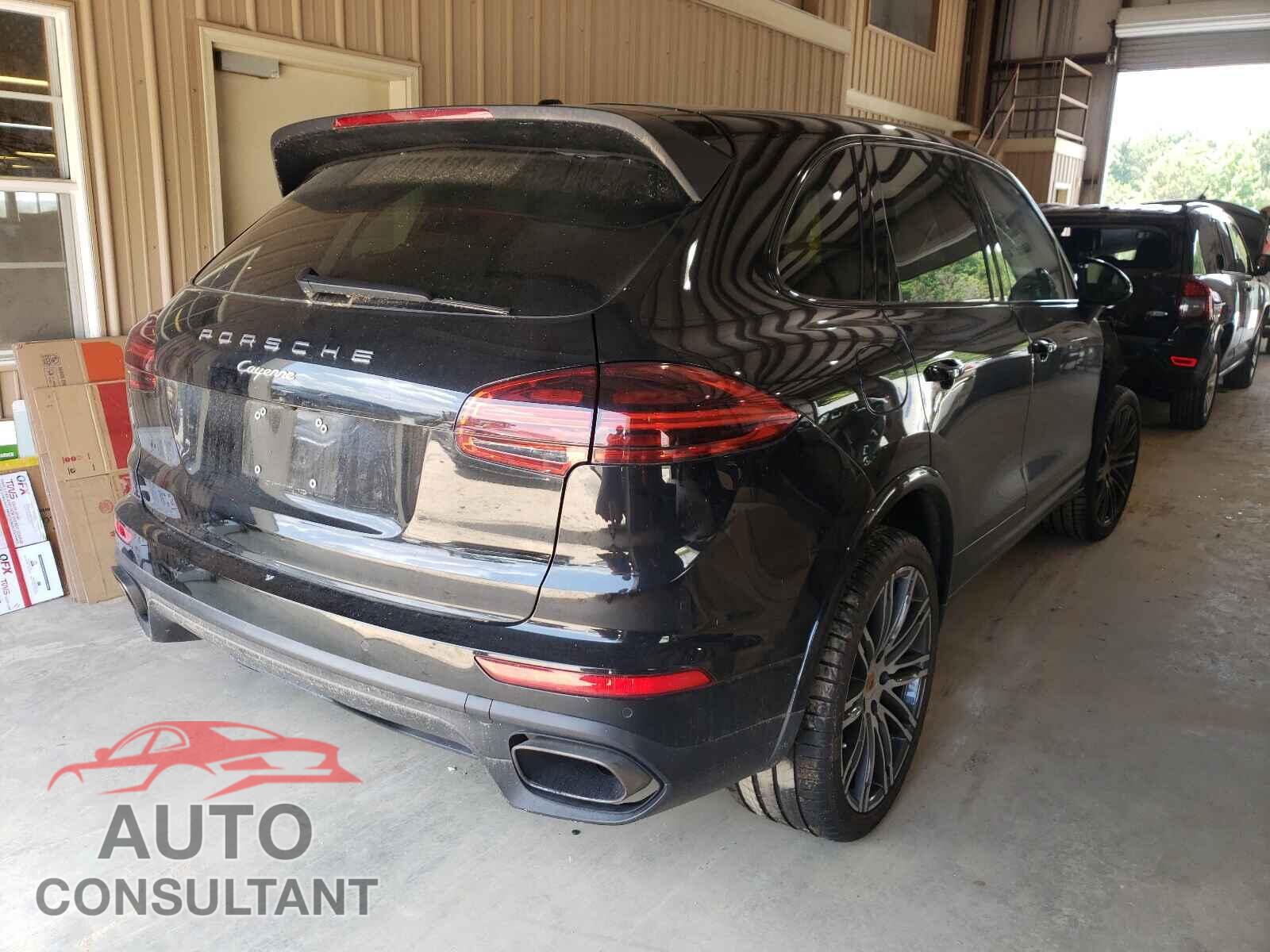 PORSCHE CAYENNE 2018 - WP1AA2A20JKA01697