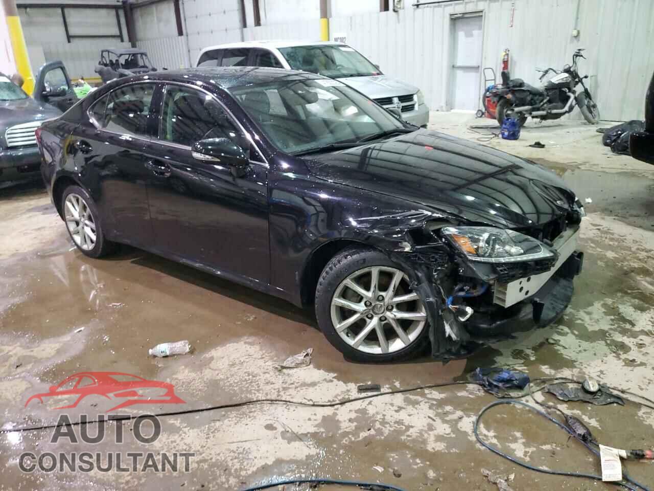 LEXUS IS 2011 - JTHCF5C27B5046418