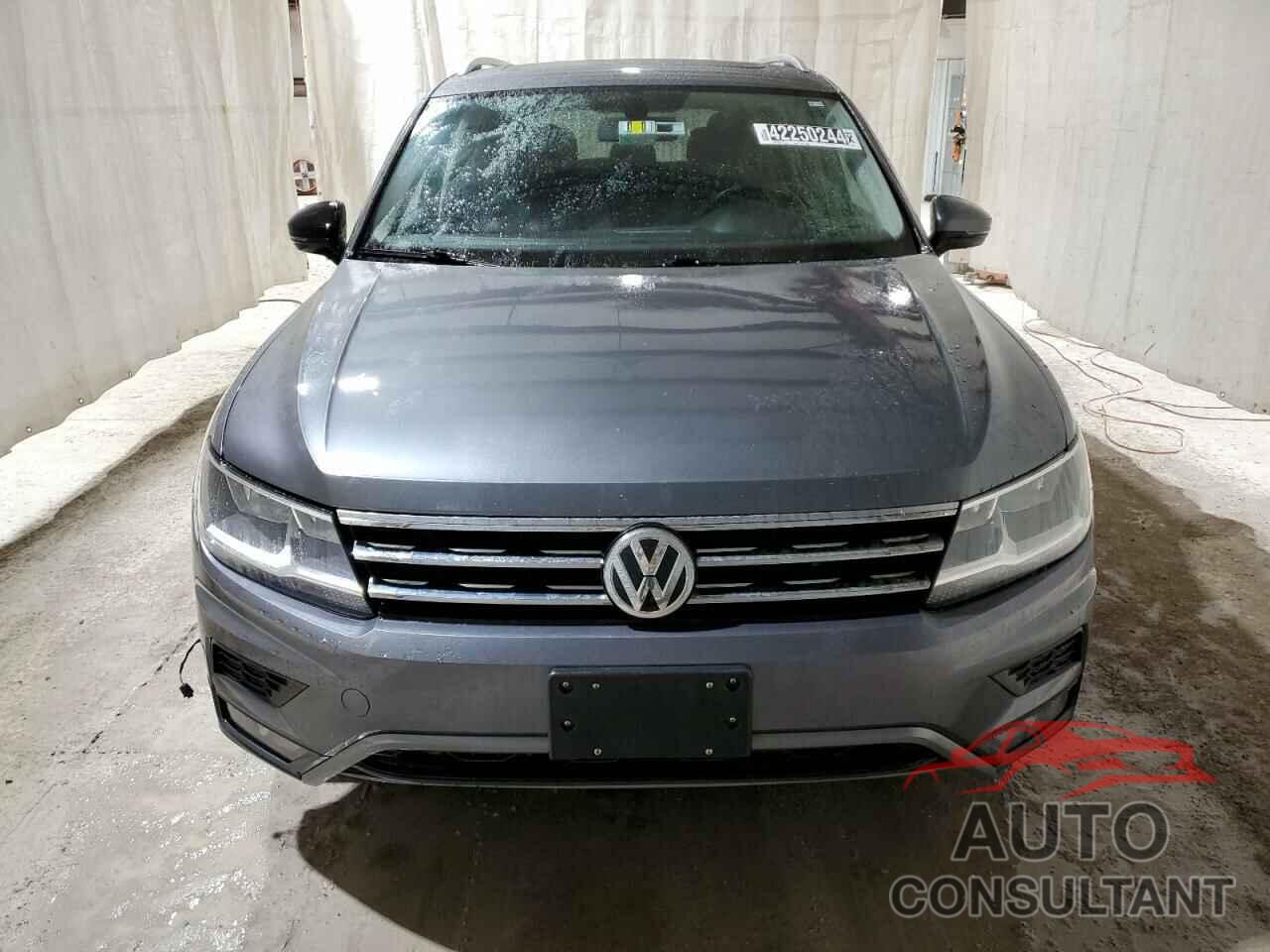 VOLKSWAGEN TIGUAN 2018 - 3VV2B7AX8JM188662