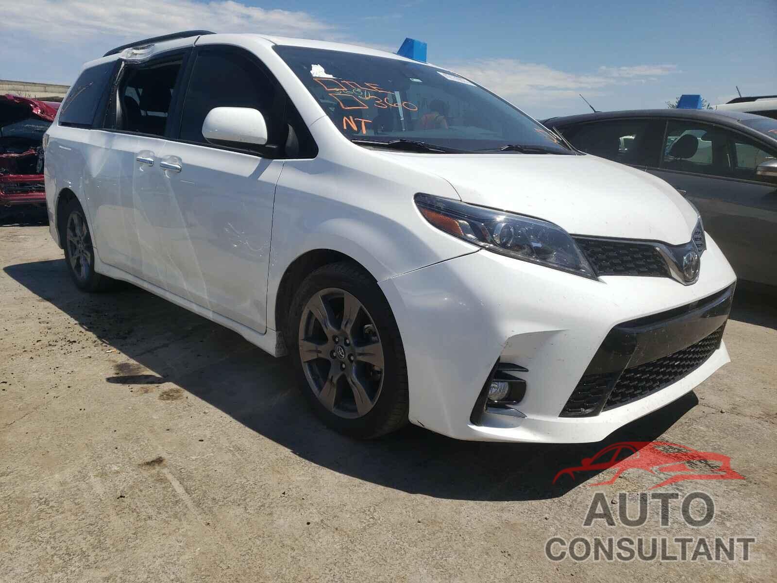 TOYOTA SIENNA 2018 - 5TDXZ3DC3JS922125