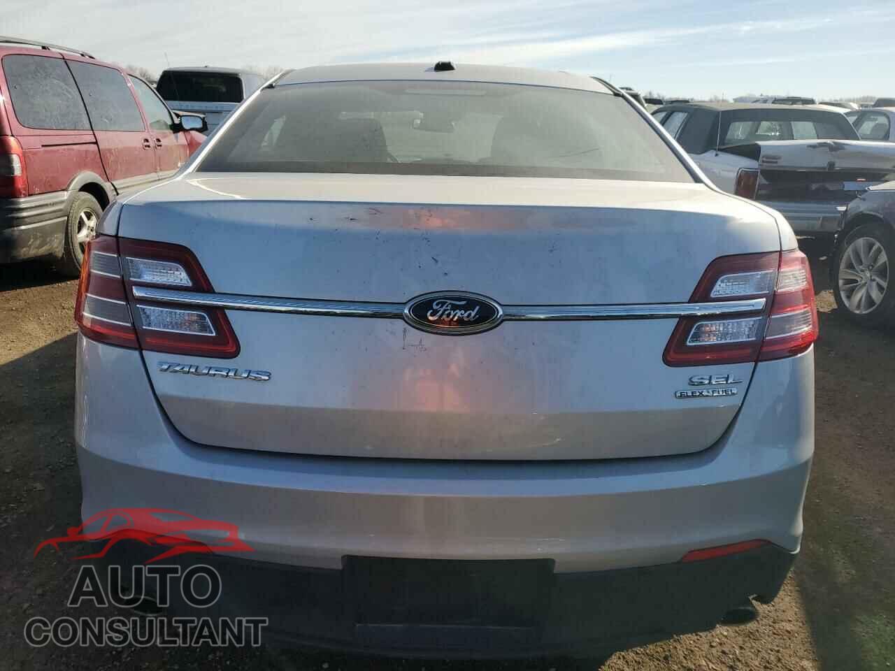 FORD TAURUS 2014 - 1FAHP2E87EG158154