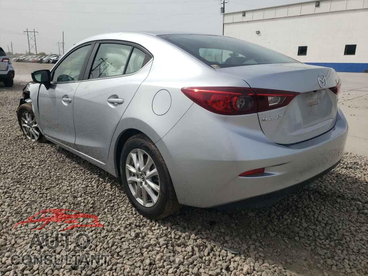 MAZDA 3 2018 - 3MZBN1U76JM200397