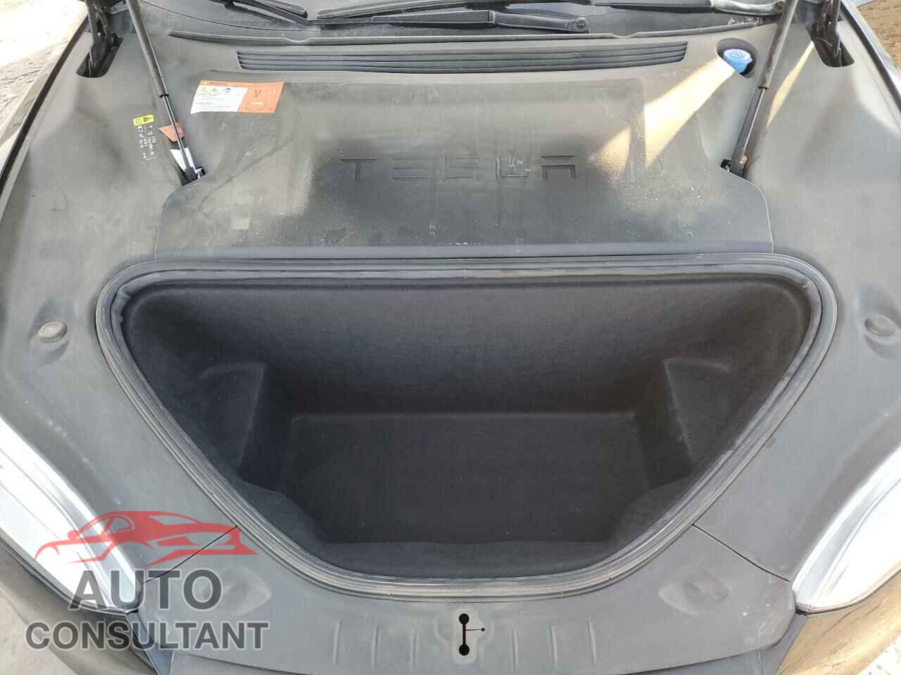 TESLA MODEL S 2018 - 5YJSA1E20JF268801