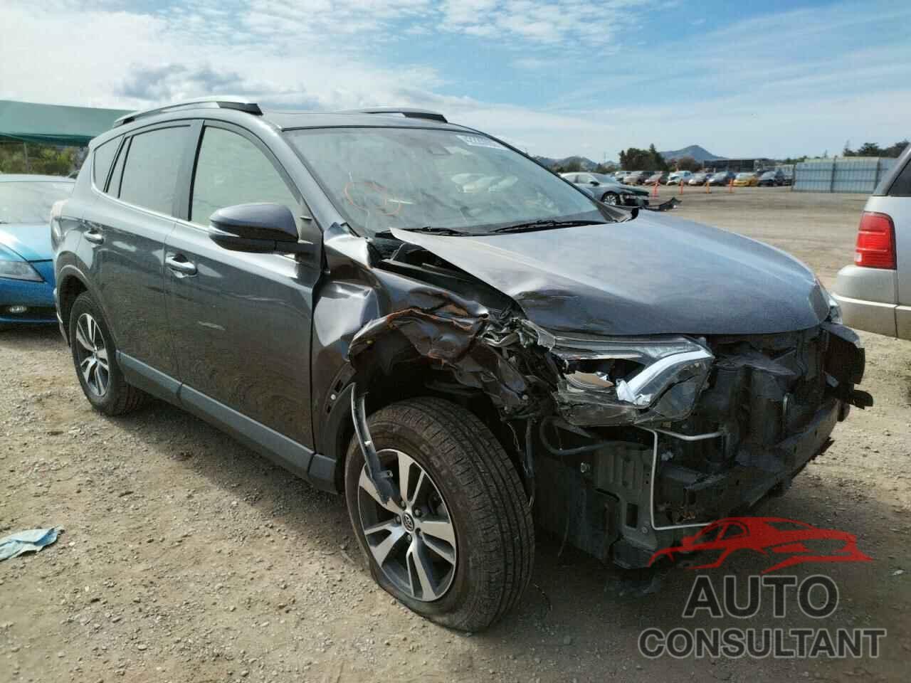 TOYOTA RAV4 2017 - JTMWFREV6HD096545