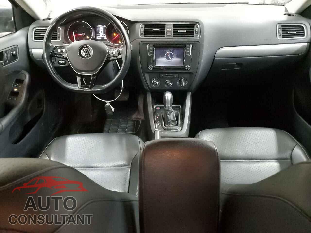 VOLKSWAGEN JETTA 2017 - 3VWDB7AJ9HM260107