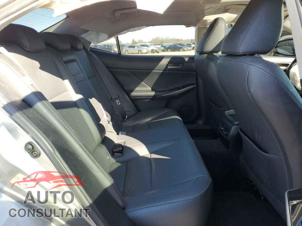 LEXUS IS 2017 - JTHBA1D26H5058103