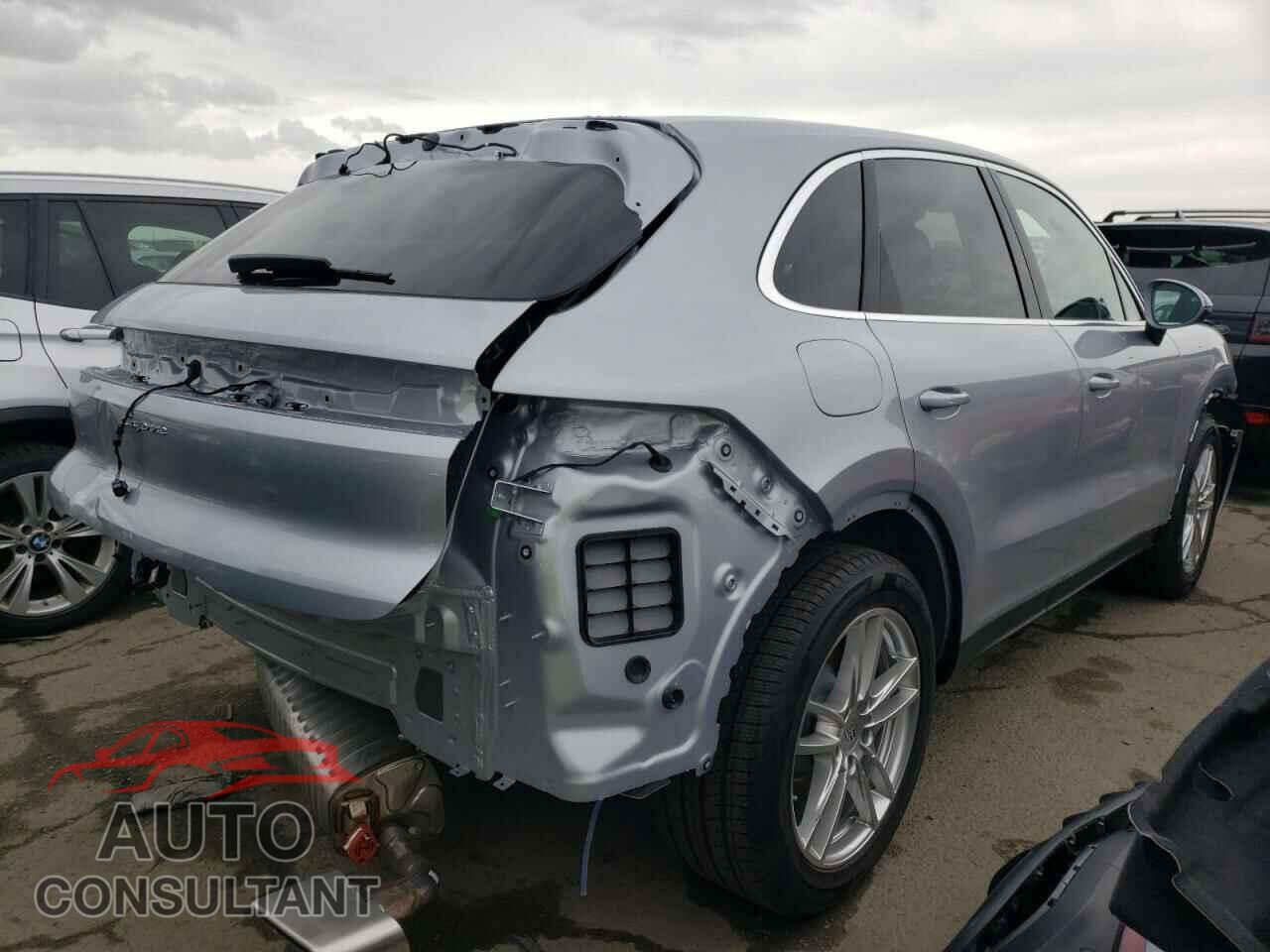 PORSCHE CAYENNE 2024 - WP1AA2AY5RDA01487