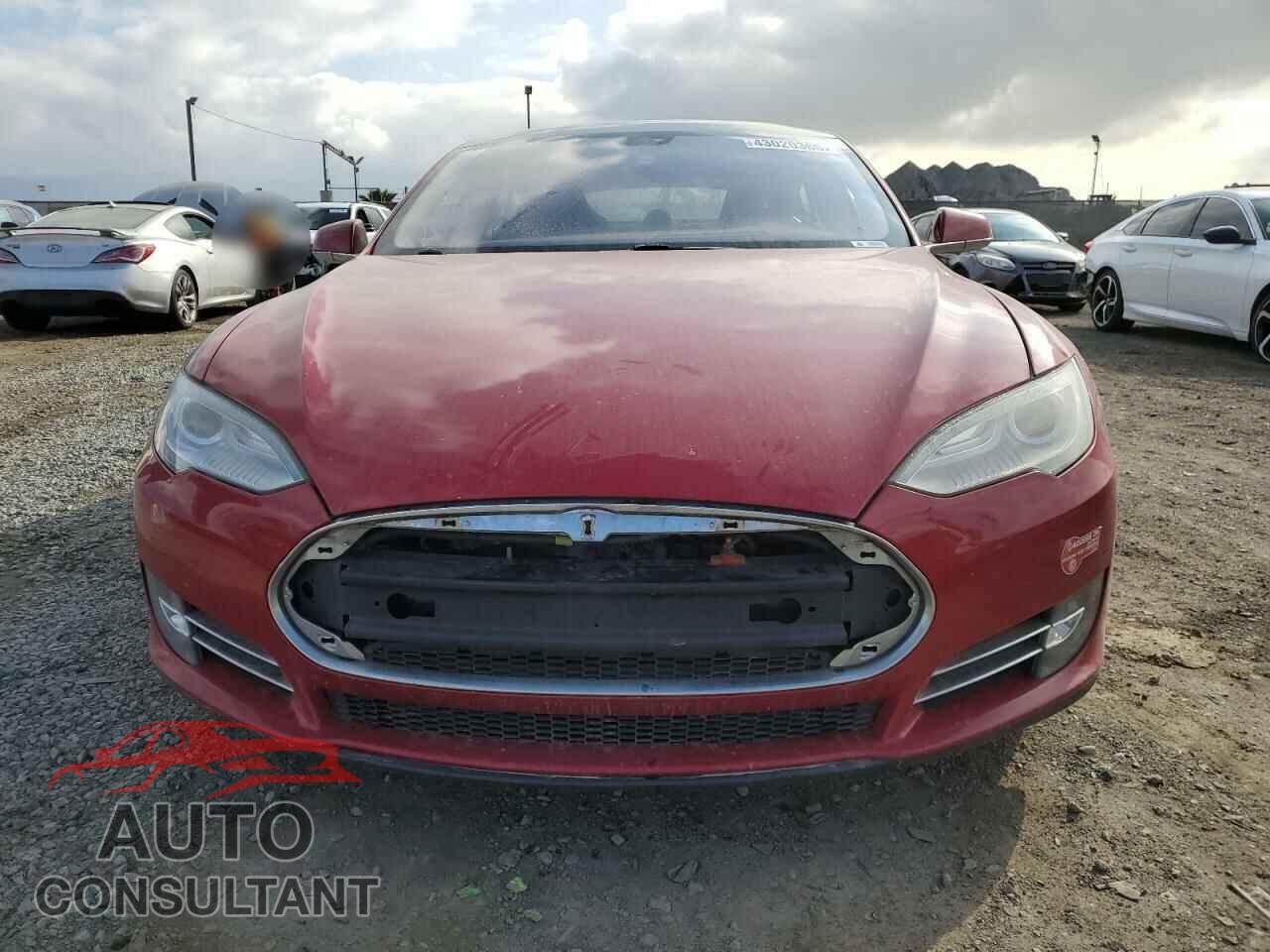 TESLA MODEL S 2013 - 5YJSA1CN5DFP12126