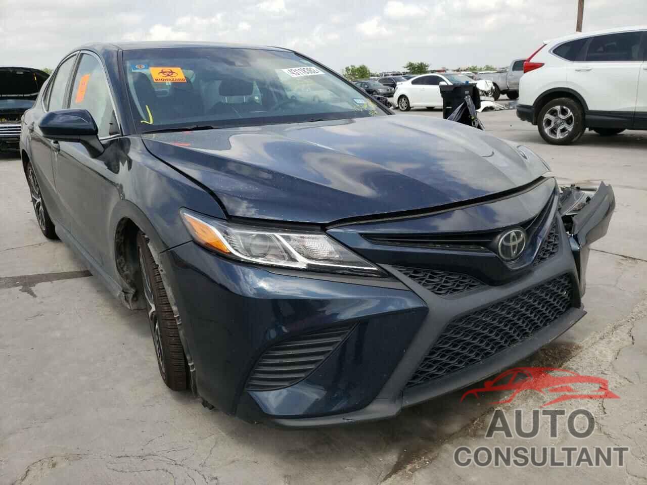 TOYOTA CAMRY 2018 - 4T1B11HK6JU550195